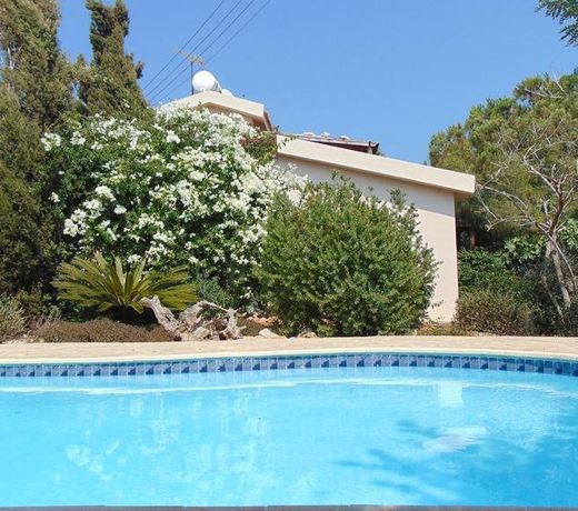 Konnos Villa