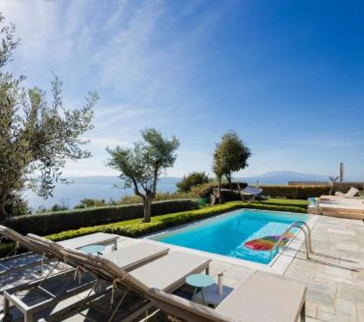 Atrium Villas