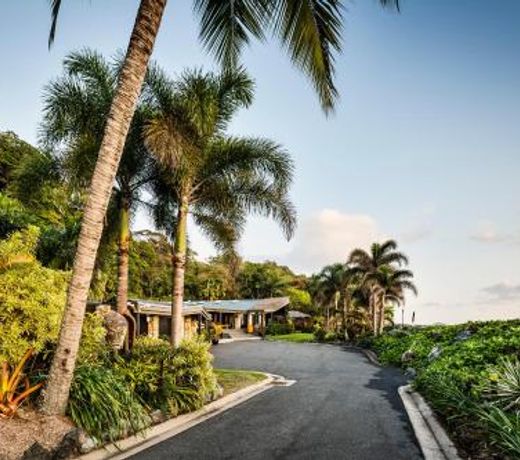 Belle Escapes - Trinity Beach Palace Luxury Estate