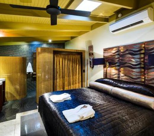 Belle Escapes - Trinity Beach Palace Luxury Estate
