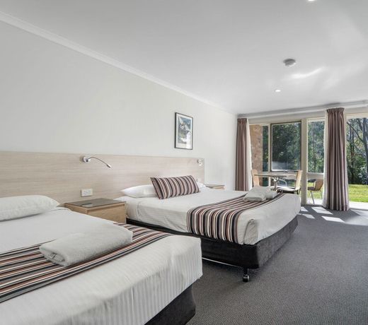 Avoca Beach Hotel