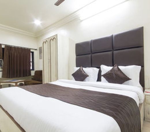 OYO 935 Hotel Palkhee