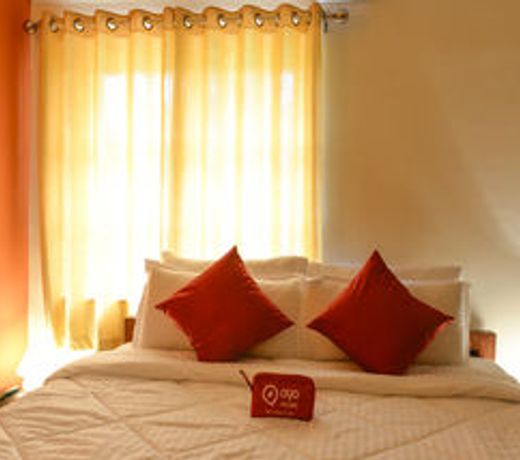 Hotel Gopika International