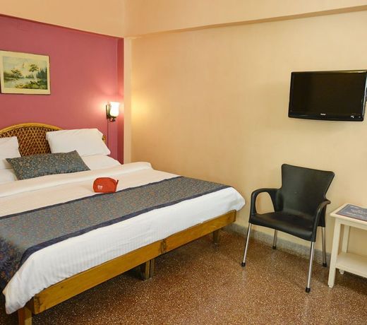 Hotel Gopika International