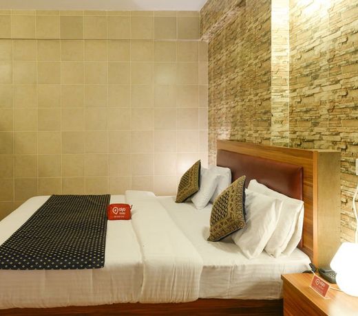 OYO Premium Guirim Mapusa