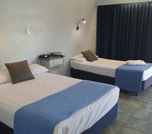 Queens Beach Hotel