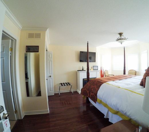 Blue Skies Bed & Breakfast
