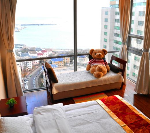 Qingdao Jinshan We+ Holiday Apartment (Qingdao Olympic Sailing Center)