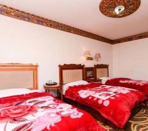 Gama Qumi Hotel