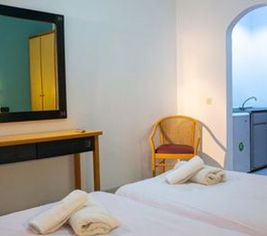 Wilde Rose Hotel