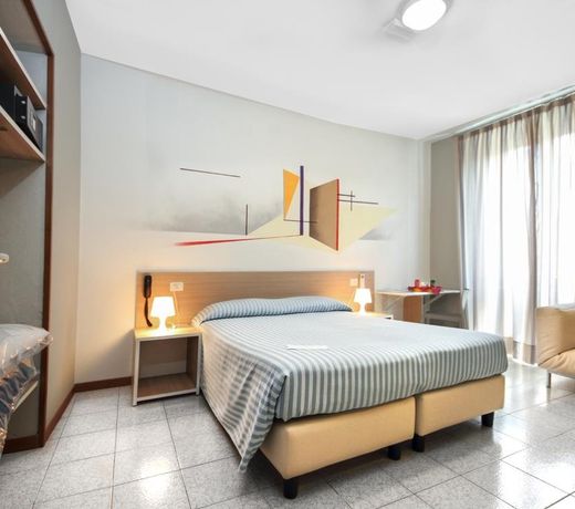 Anton&Art Hotel