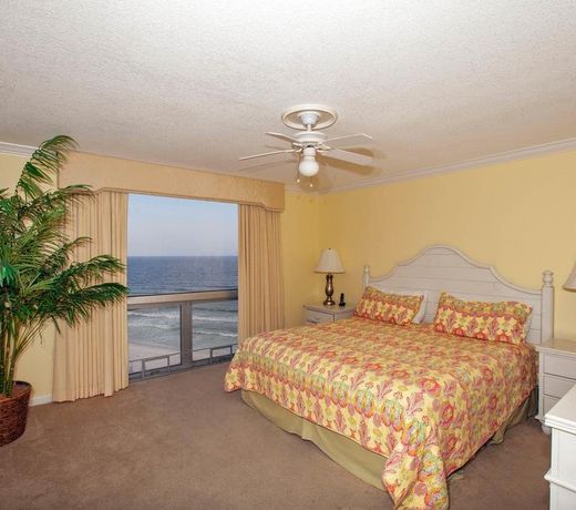 Shoreline Towers Resort by Panhandle Getaways