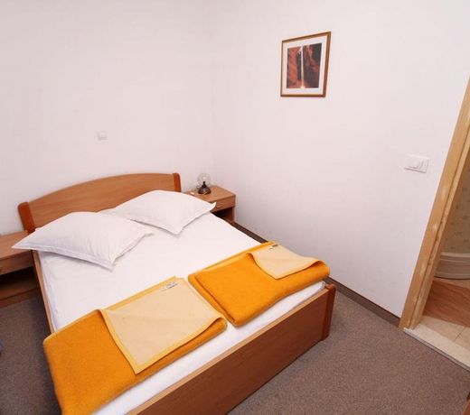 Double Room Tucepi 5263c