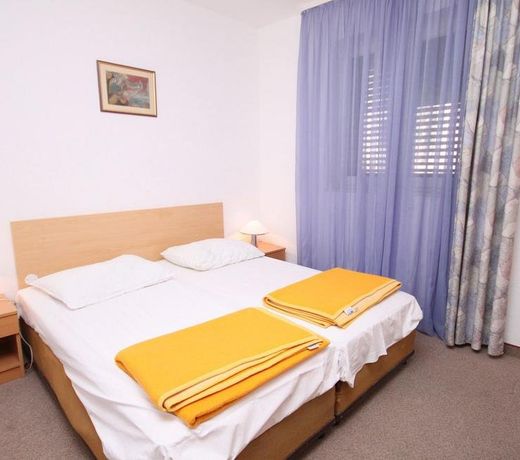 Double Room Tucepi 5263e