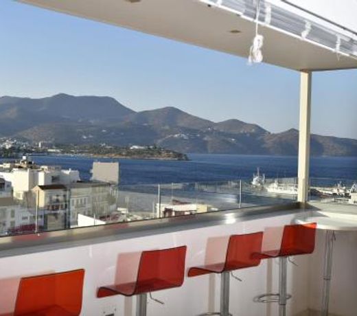 Ikaros Art Hotel