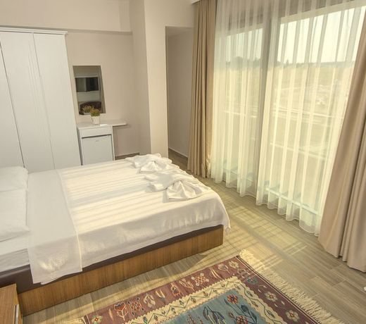 Dalian Elite Hotel