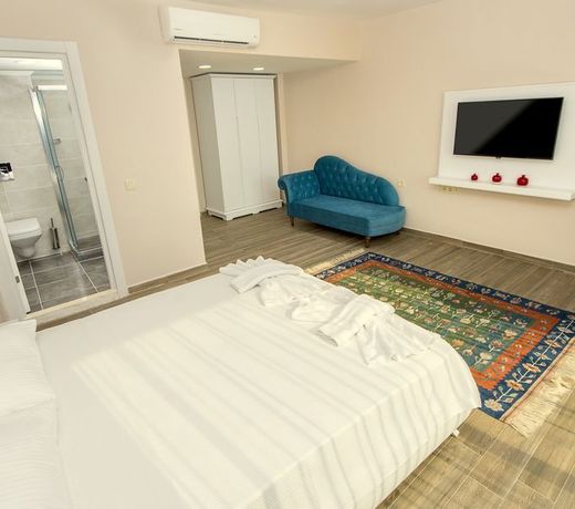 Dalian Elite Hotel