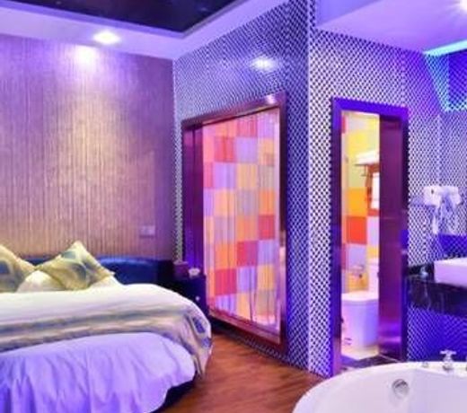 Romantic Coast Theme Hotel