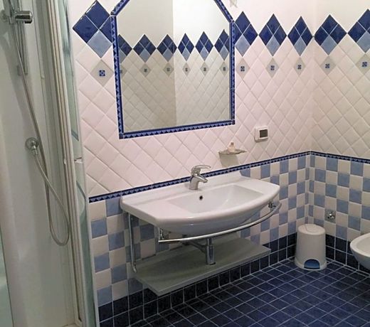 GR B&B