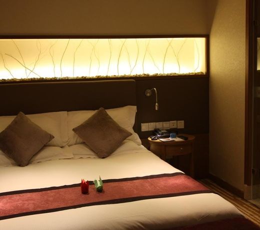 Taiyuan Tongluowan Square Heyi Hotel
