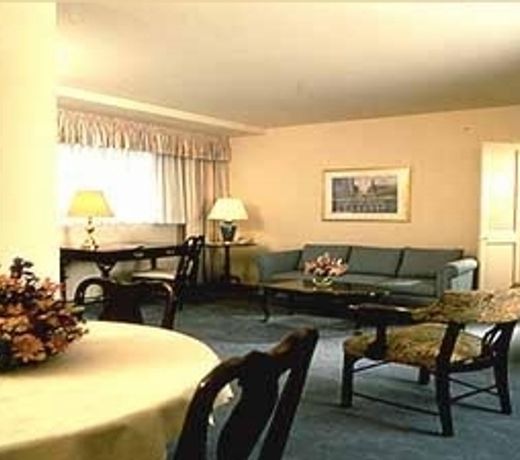 LHASA CENTURY GRAND HOTEL