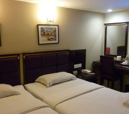 Valley Hotel
