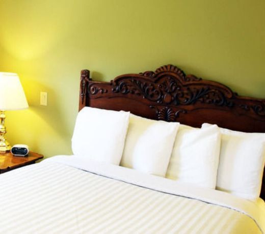 Mendota Lake House Inn