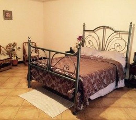 Ailanto San Jose Bed And Breakfast