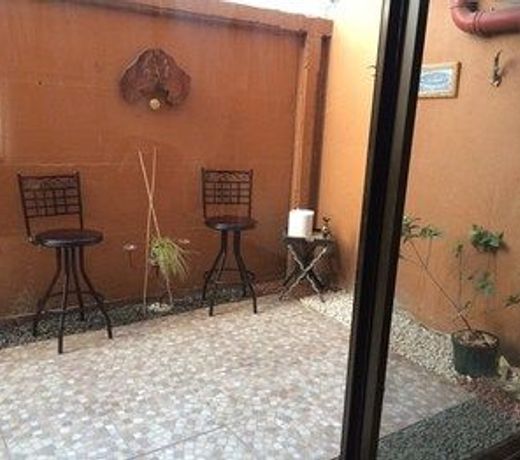 Ailanto San Jose Bed And Breakfast