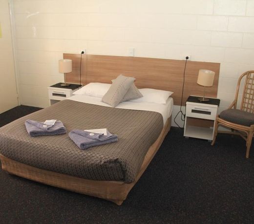 Burdekin Motor Inn