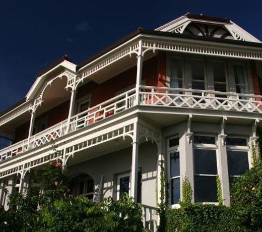Hilltop on High Street