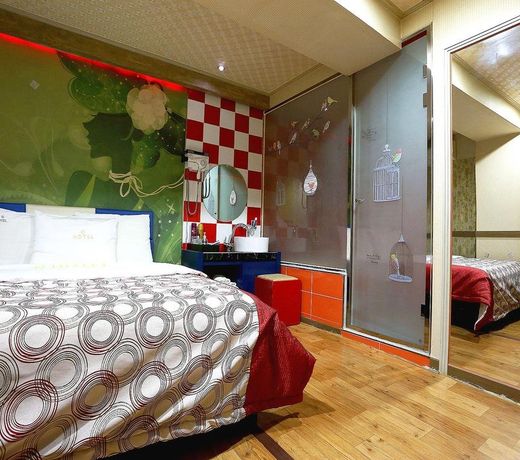Shim Hotel