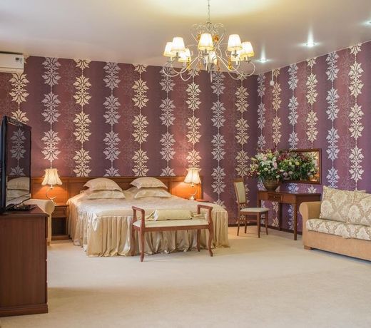 Kristall Hotel