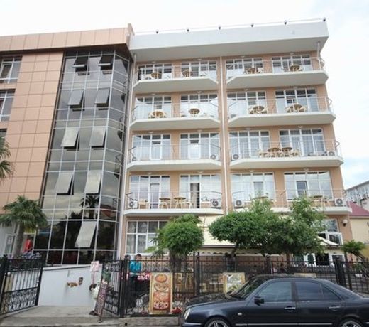 Nikos Hotel