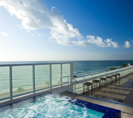 Pelicanstay in W Hotel Ft. Lauderdale