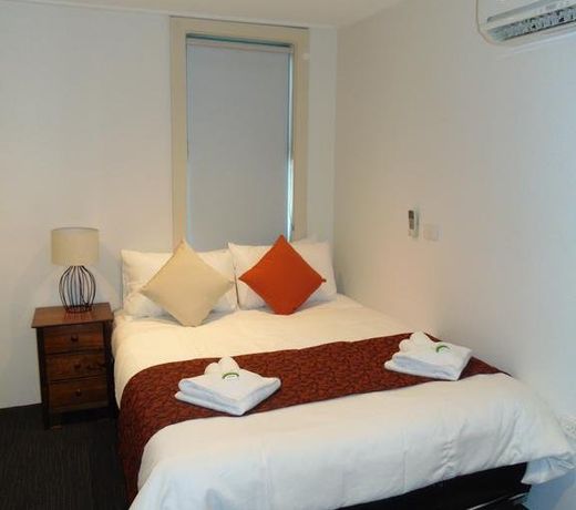 Walshs Hotel