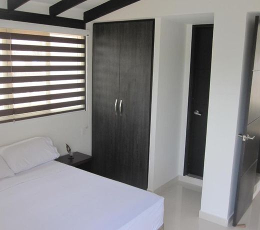 Lili House