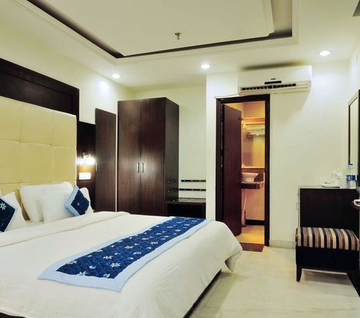 Hotel Ocean by OYO Rooms