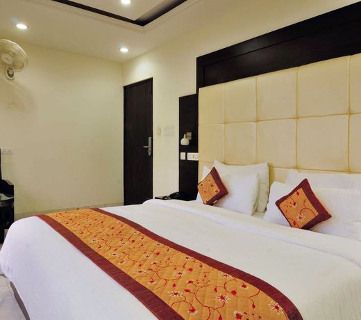 Hotel Ocean by OYO Rooms
