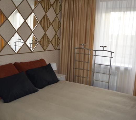 Apartment Na Lavrova