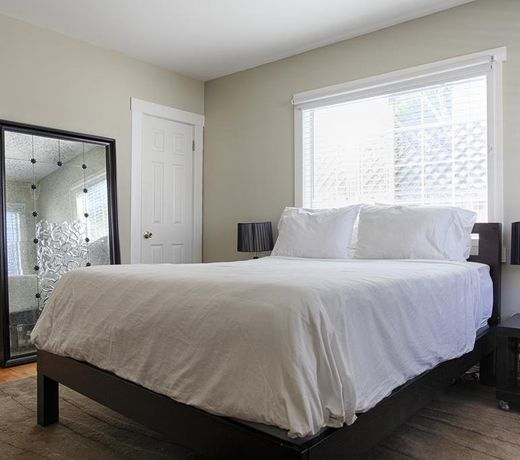 Ve Venice Circle 15 1 Br Apts By Redawning