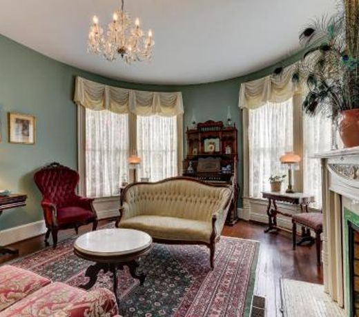 C.W. Worth House Bed and Breakfast