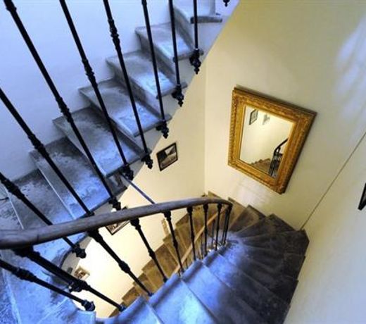 The Apartments, Rue BarbÃ¨s