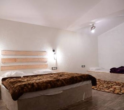 Greetoe Camp Panna
