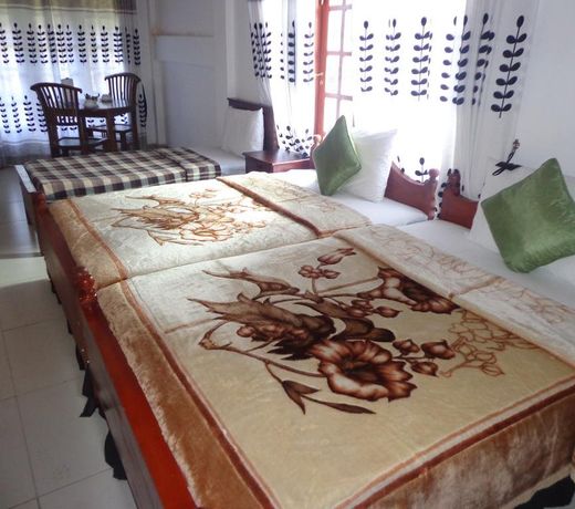 Thilina Hotel