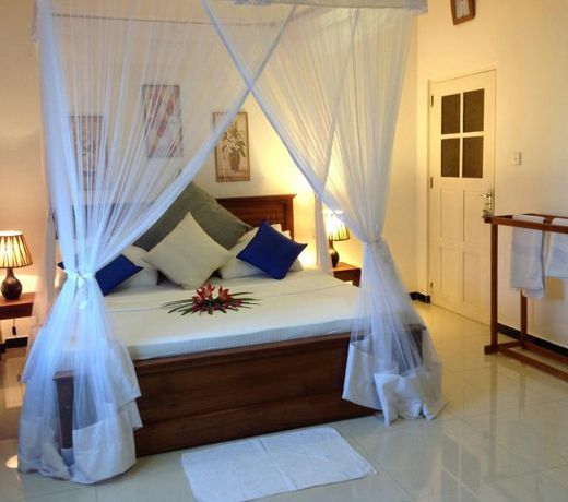Villa Shanthi