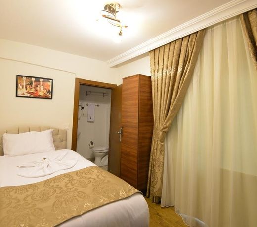 Ankatra Hotel