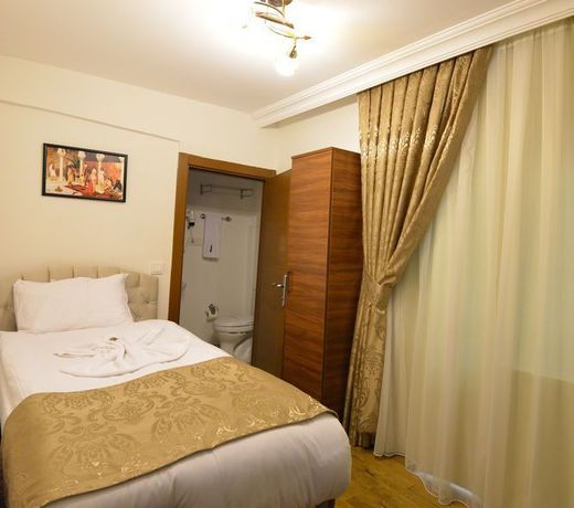 Ankatra Hotel