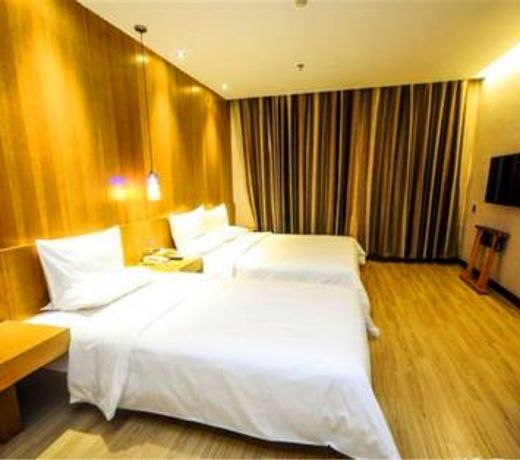 Starway Hotel (Qinhuangdao Railway Station)