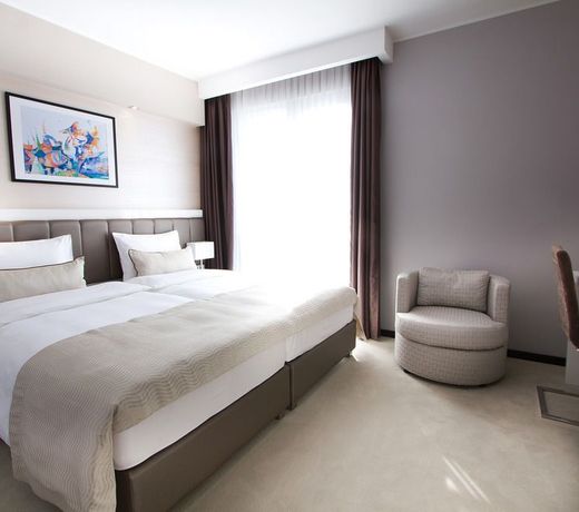 Hotel Heritage